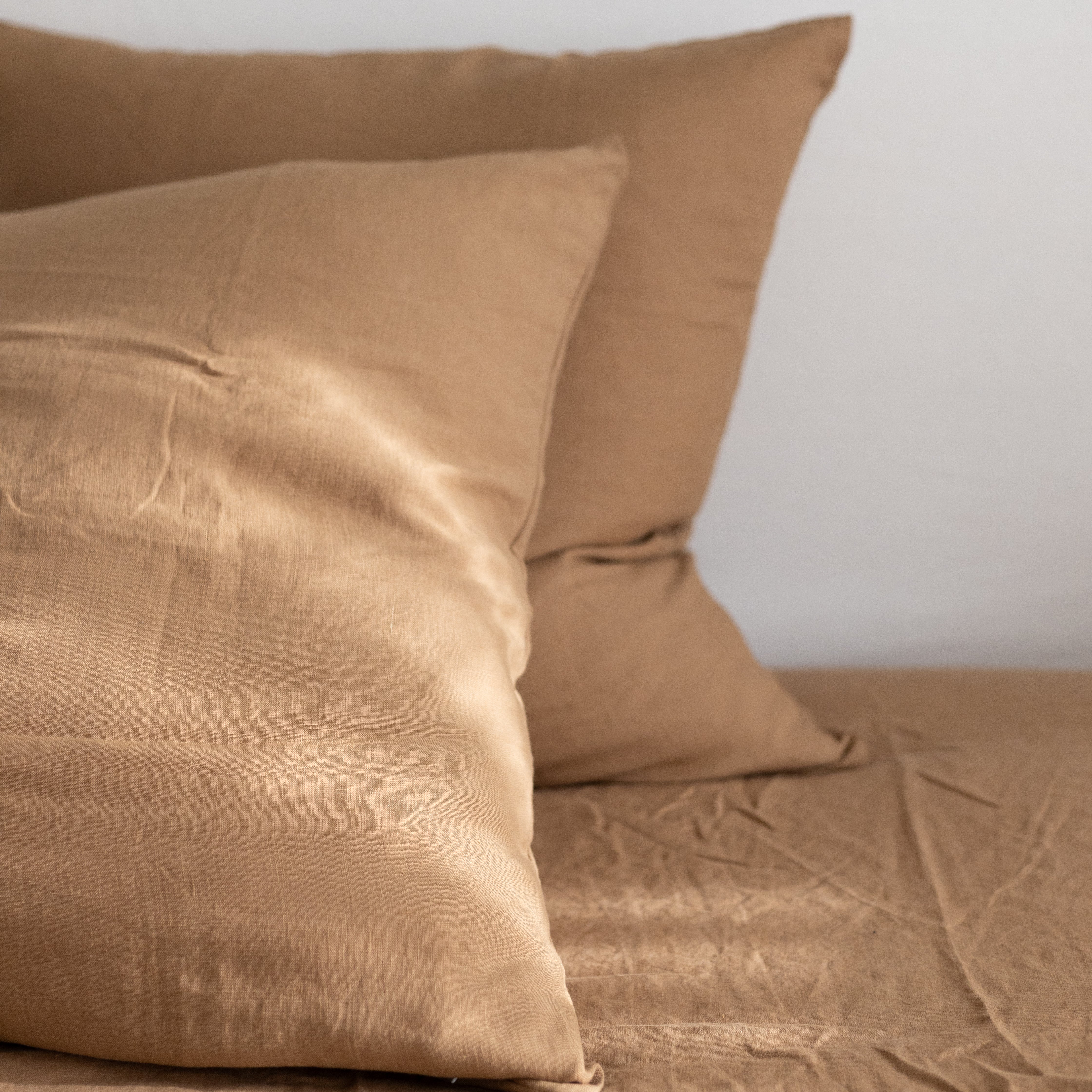 French Linen European Pillowcase Pair in Coffee