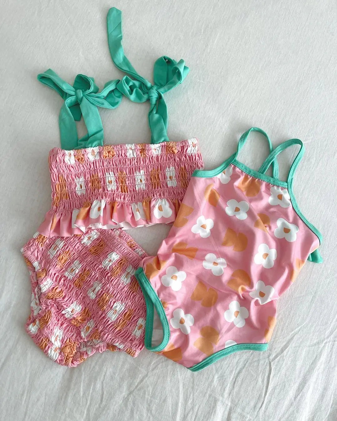 Girls 1 piece swim pink/green size 4-5yr